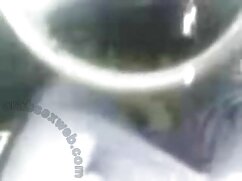 kedi bir parmak ile bir fotoğraf türk ünlülerin porno filmleri çekimi